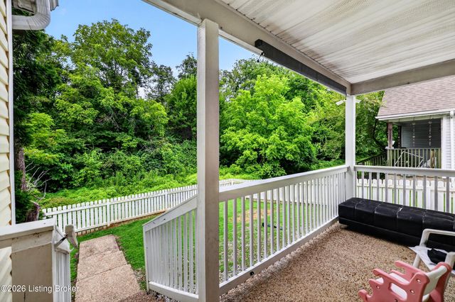 9814 Williamsborough Ln, Louisville, KY 40291
