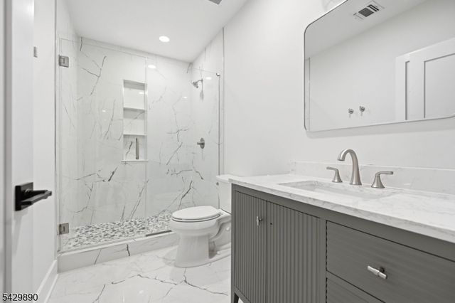 71 Hillside Ter, Livingston Twp., NJ 07039