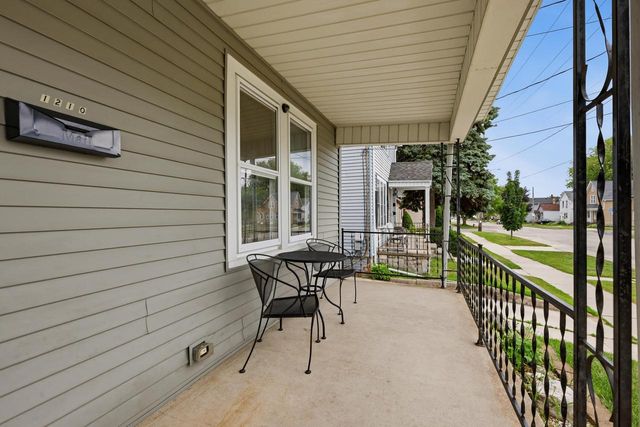 1210 Hamilton STREET, Manitowoc, WI 54220