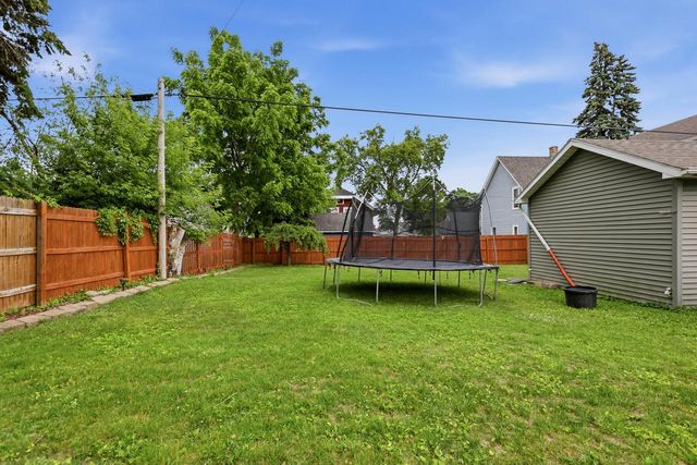 1210 Hamilton STREET, Manitowoc, WI 54220