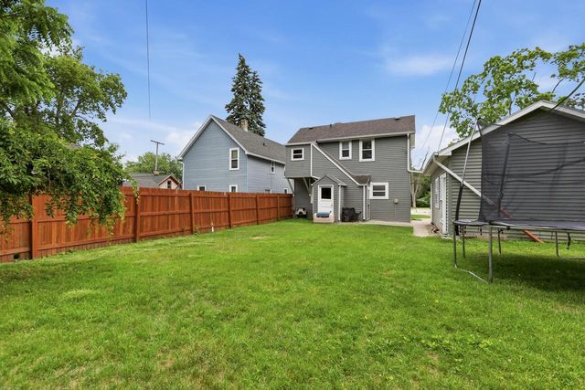 1210 Hamilton STREET, Manitowoc, WI 54220