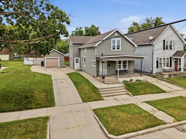 1210 Hamilton STREET, Manitowoc, WI 54220