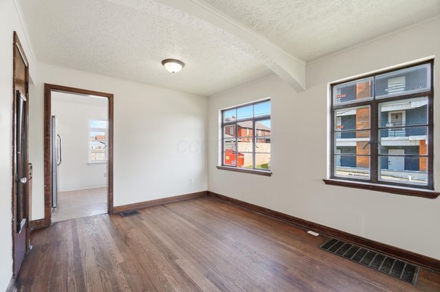 571 S Hague Avenue, Columbus, OH 43204