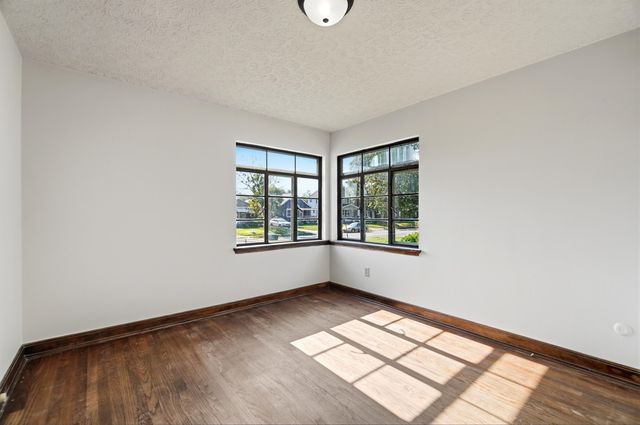 571 S Hague Avenue, Columbus, OH 43204