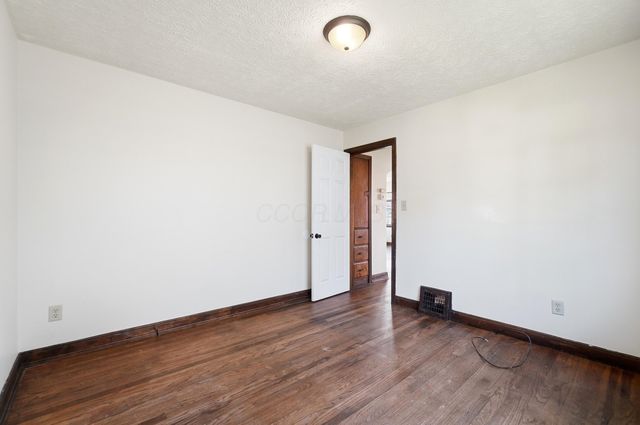 571 S Hague Avenue, Columbus, OH 43204