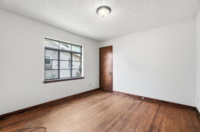 571 S Hague Avenue, Columbus, OH 43204