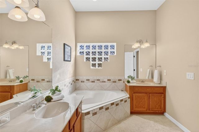 3712 5TH AVENUE NE, Bradenton, FL 34208