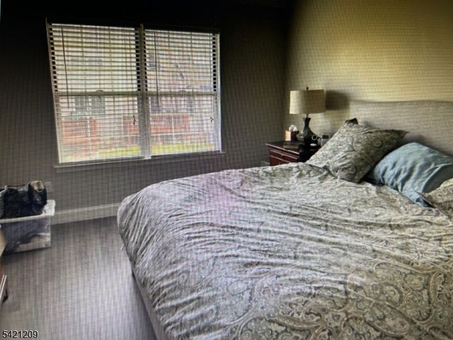 89 Violet Ct, Readington Twp., NJ 08889