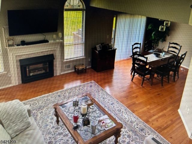 89 Violet Ct, Readington Twp., NJ 08889