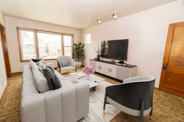 2844 N Narragansett Avenue, Chicago, IL 60634