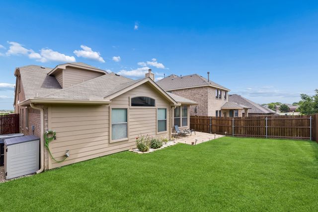 12548 Saratoga Springs Circle, Fort Worth, TX 76244