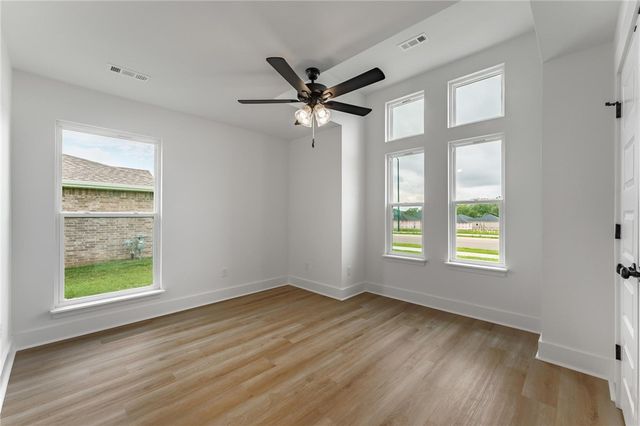 3605 N J.R. Martin Drive, Siloam Springs, AR 72761