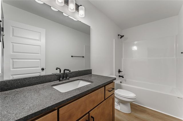3605 N J.R. Martin Drive, Siloam Springs, AR 72761