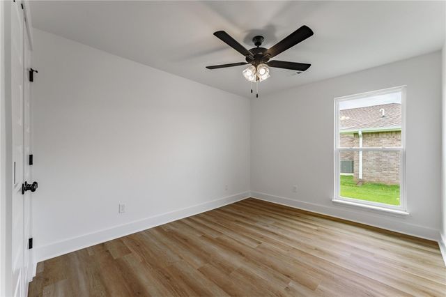 3605 N J.R. Martin Drive, Siloam Springs, AR 72761