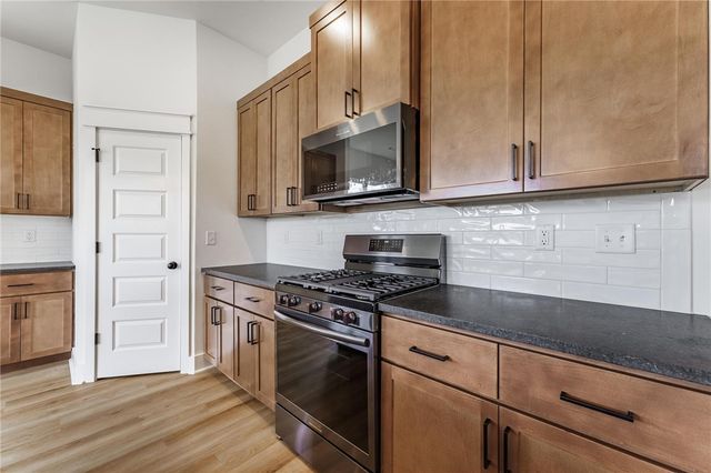 3605 N J.R. Martin Drive, Siloam Springs, AR 72761