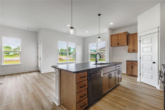 3605 N J.R. Martin Drive, Siloam Springs, AR 72761