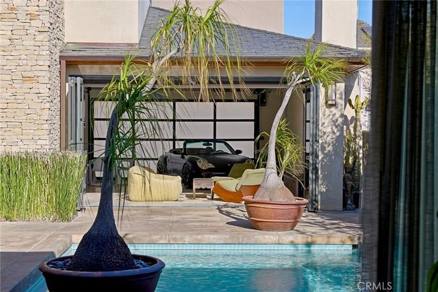 1112 Park Street, Huntington Beach, CA 92648