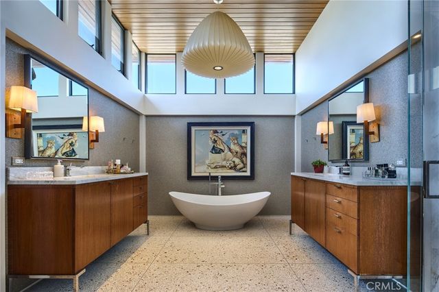 1112 Park Street, Huntington Beach, CA 92648