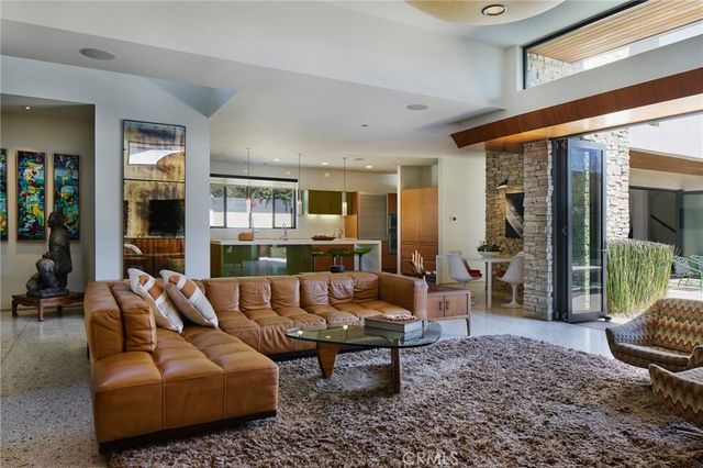 1112 Park Street, Huntington Beach, CA 92648