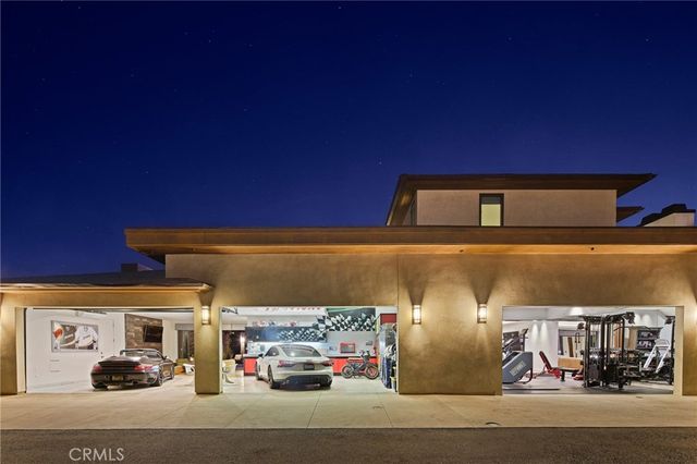 1112 Park Street, Huntington Beach, CA 92648
