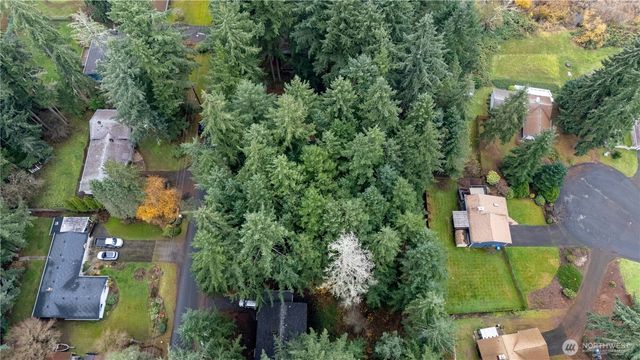 6943 20th Avenue E, Lacey, WA 98503