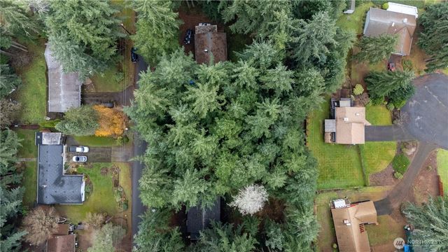 6943 20th Avenue E, Lacey, WA 98503