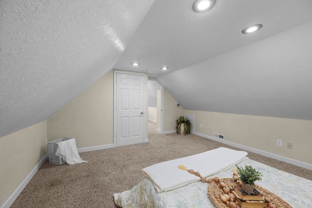 2406 18TH Avenue, Rock Island, IL 61201