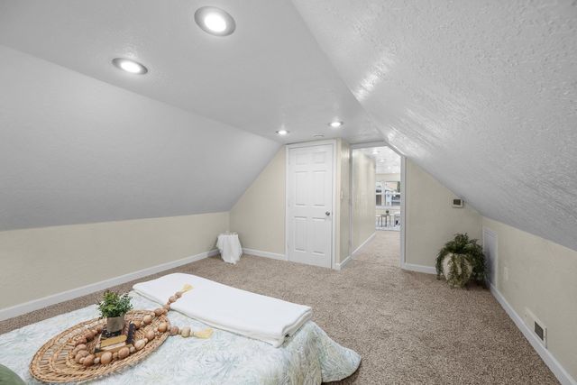 2406 18TH Avenue, Rock Island, IL 61201