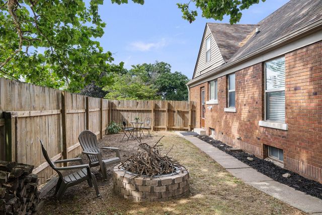 2406 18TH Avenue, Rock Island, IL 61201