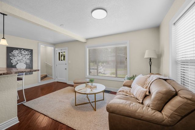 2406 18TH Avenue, Rock Island, IL 61201