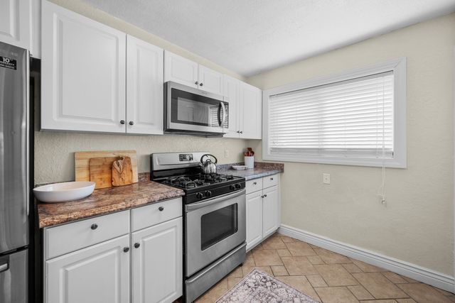 2406 18TH Avenue, Rock Island, IL 61201