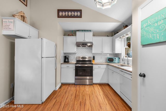 120 SW 7th Street, Oak Island, NC 28465