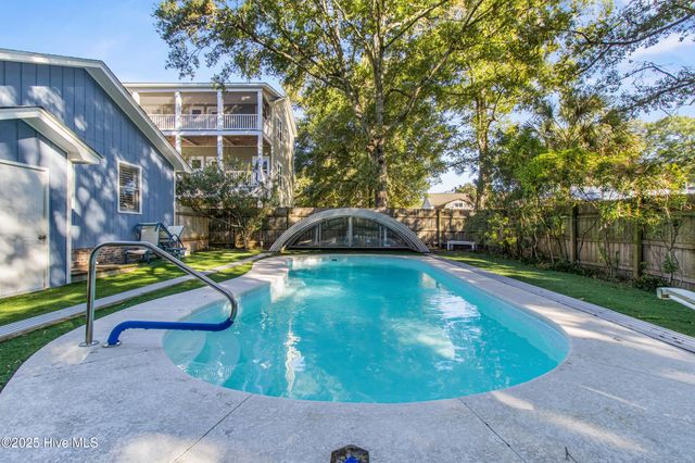 120 SW 7th Street, Oak Island, NC 28465