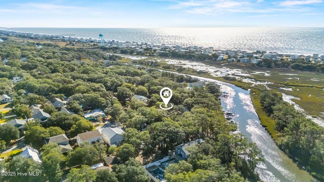 120 SW 7th Street, Oak Island, NC 28465