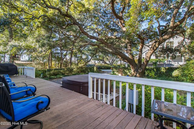 120 SW 7th Street, Oak Island, NC 28465