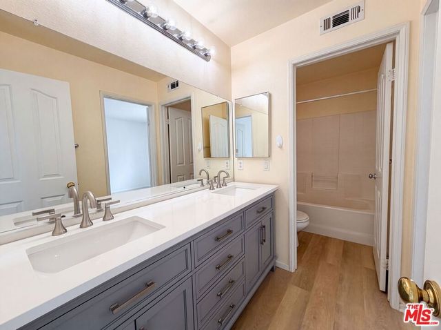 23608 Ashwood Place, Valencia, CA 91354