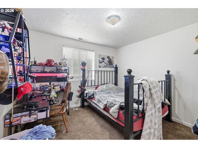 87851 CEDAR FLAT Rd, Springfield, OR 97478