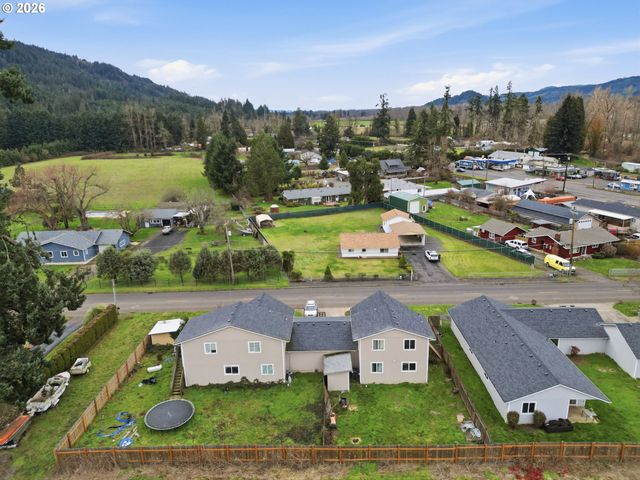 87851 CEDAR FLAT Rd, Springfield, OR 97478