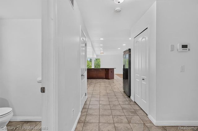 2042 Decker Road, Walled Lake, MI 48390