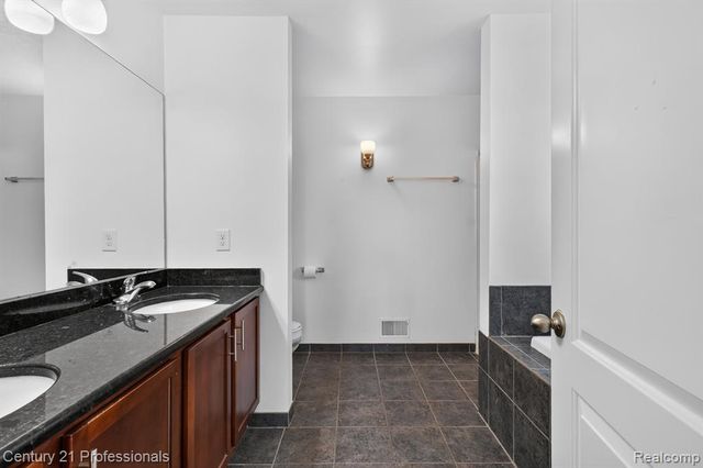 2042 Decker Road, Walled Lake, MI 48390
