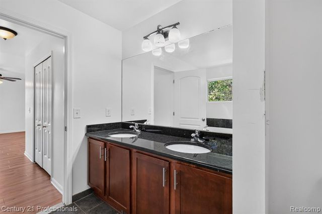 2042 Decker Road, Walled Lake, MI 48390