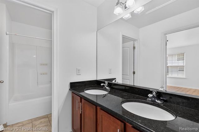 2042 Decker Road, Walled Lake, MI 48390