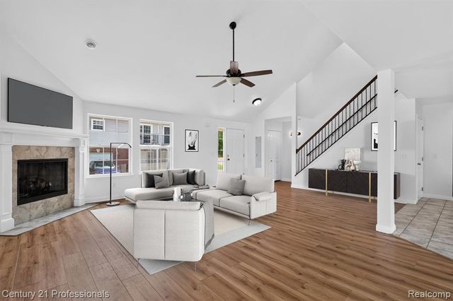 2042 Decker Road, Walled Lake, MI 48390