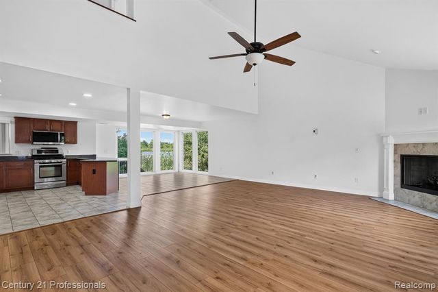 2042 Decker Road, Walled Lake, MI 48390