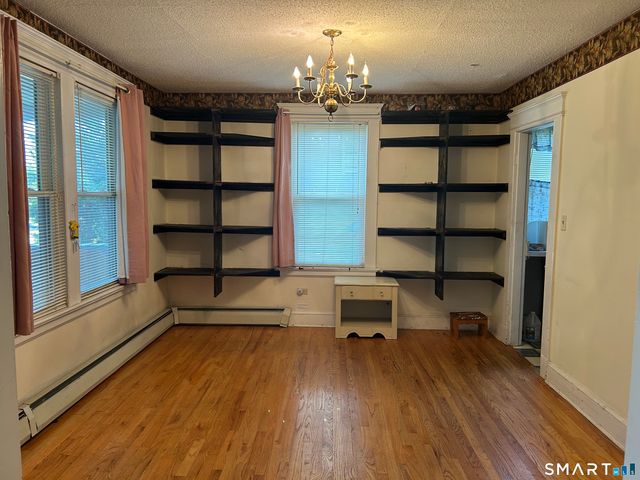 27 Harker Avenue, Waterbury, CT 06705