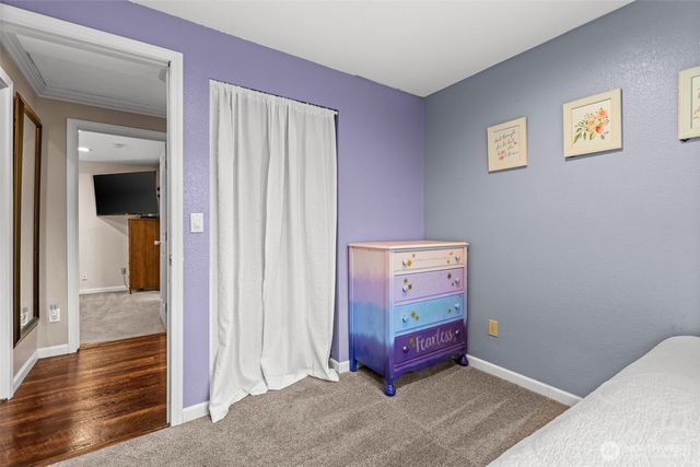 1030 Hillandale Drive E, Port Orchard, WA 98366