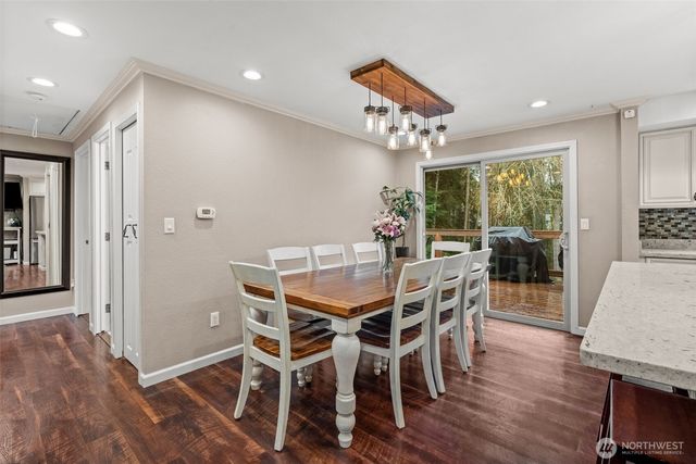 1030 Hillandale Drive E, Port Orchard, WA 98366