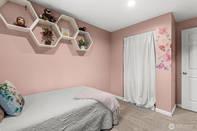 1030 Hillandale Drive E, Port Orchard, WA 98366