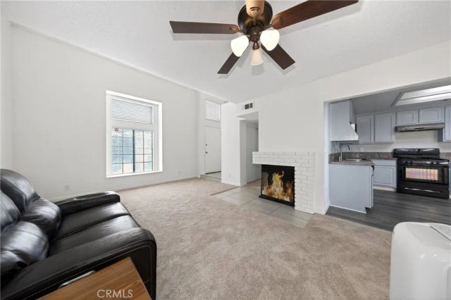 1974 E Lynwood 1E, San Bernardino, CA 92404
