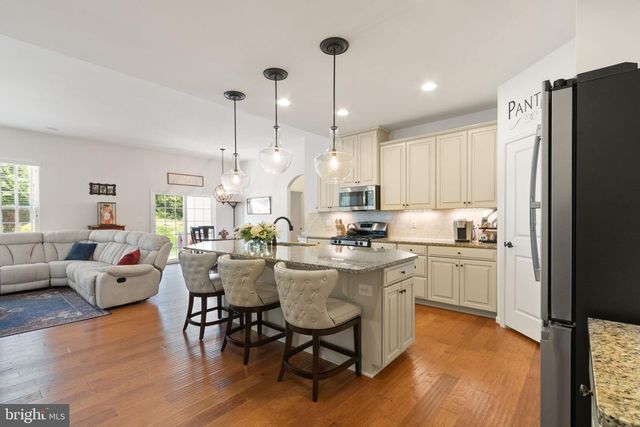 26 LIBERTY KNOLLS DR, Stafford, VA 22554
